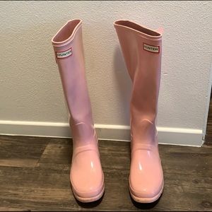 Pink hunter rain boots
